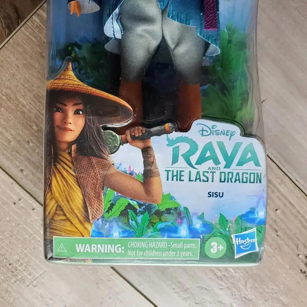 DISNEY Raya And The Last Dragon SISU Fashion Doll 11
